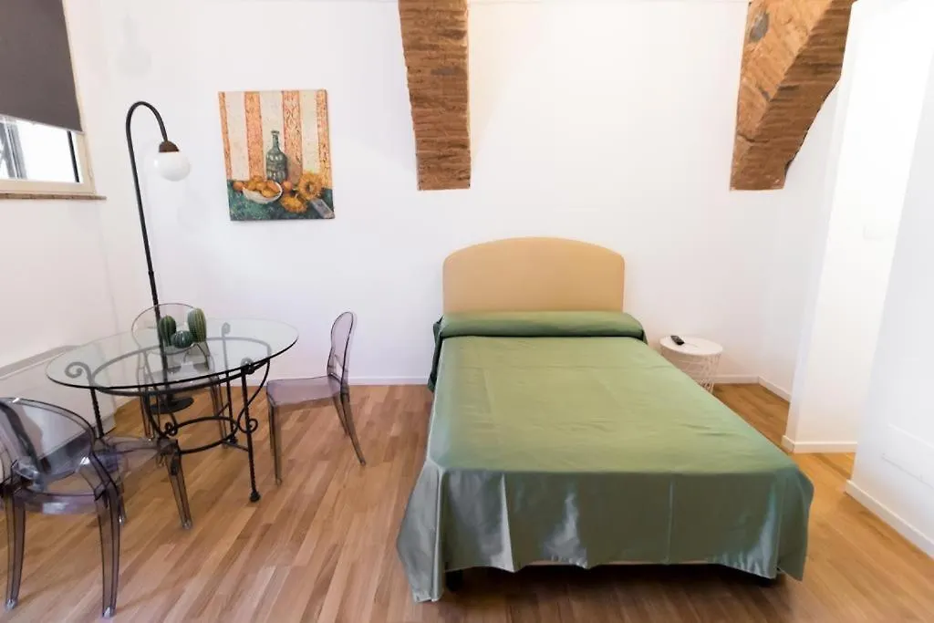 Nerello Suites And Rooms Katanya Konukevi